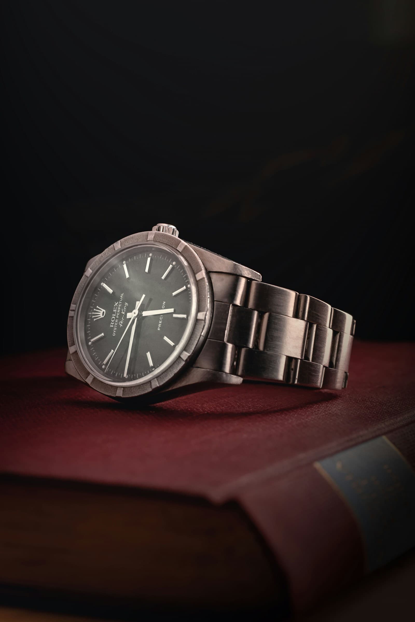 LORVEX atelier — craftsmanship and fine watchmaking